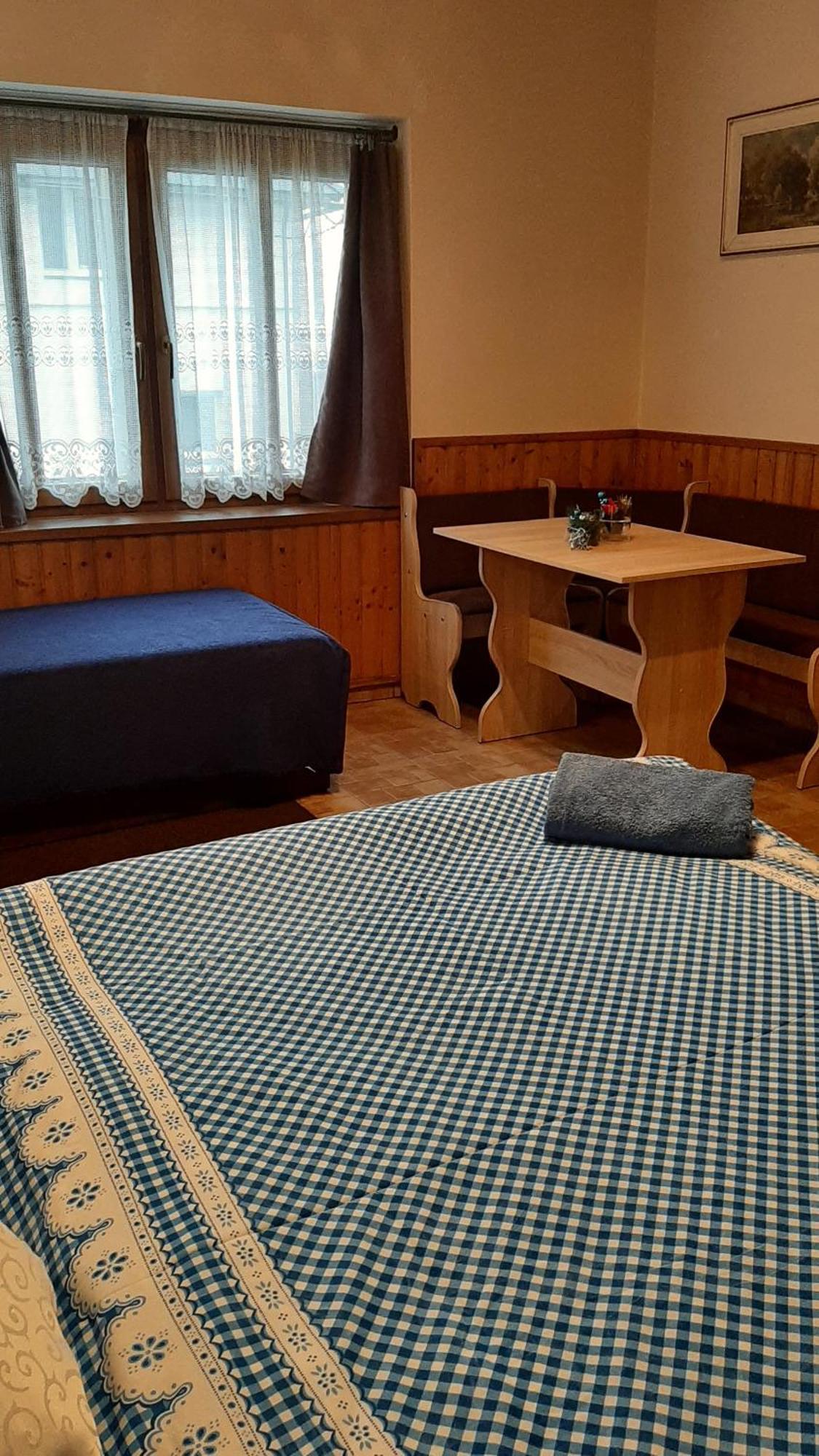 Guest House Vila Frýdštejn Esterno foto